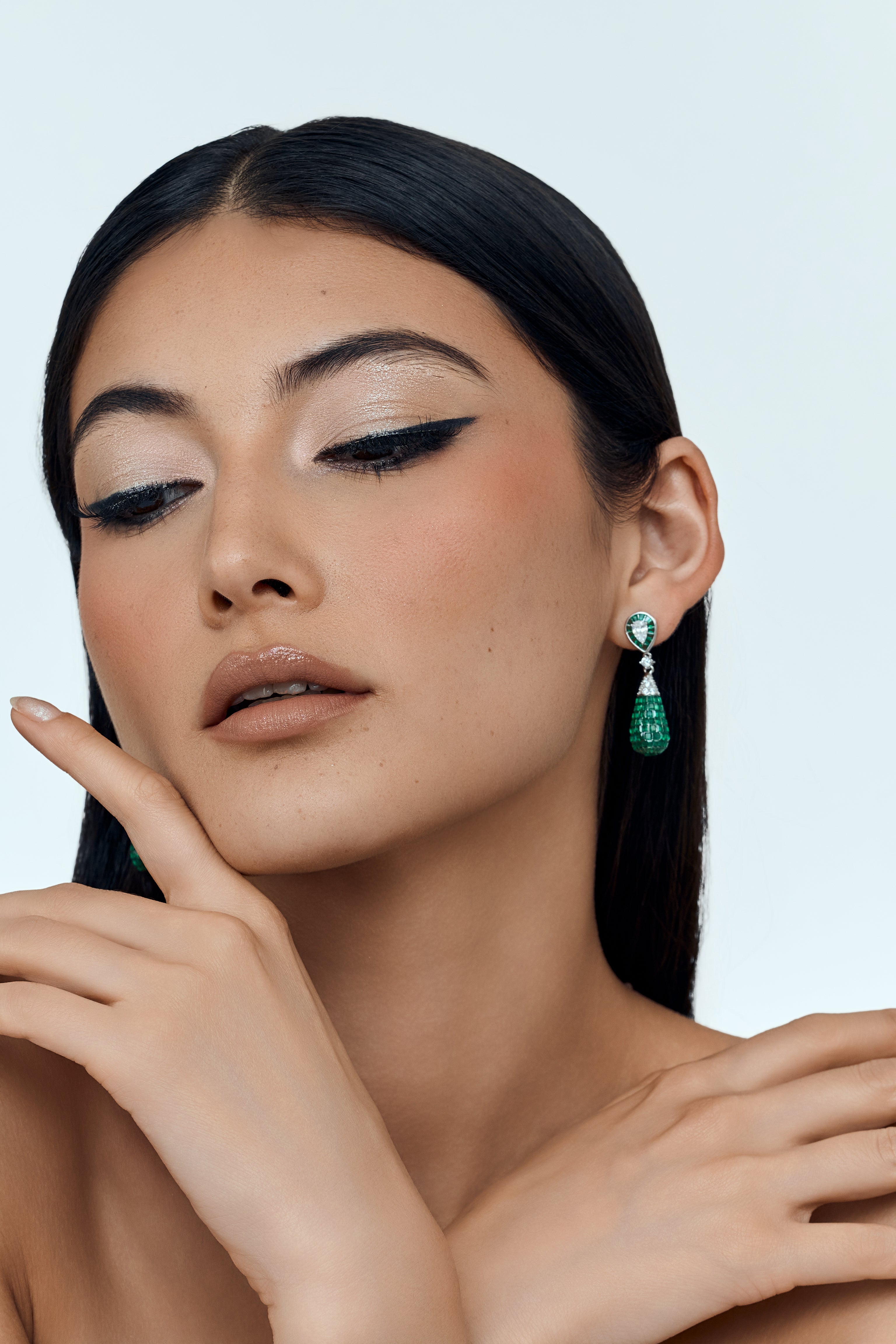 Timeless Glow Drop Earrings