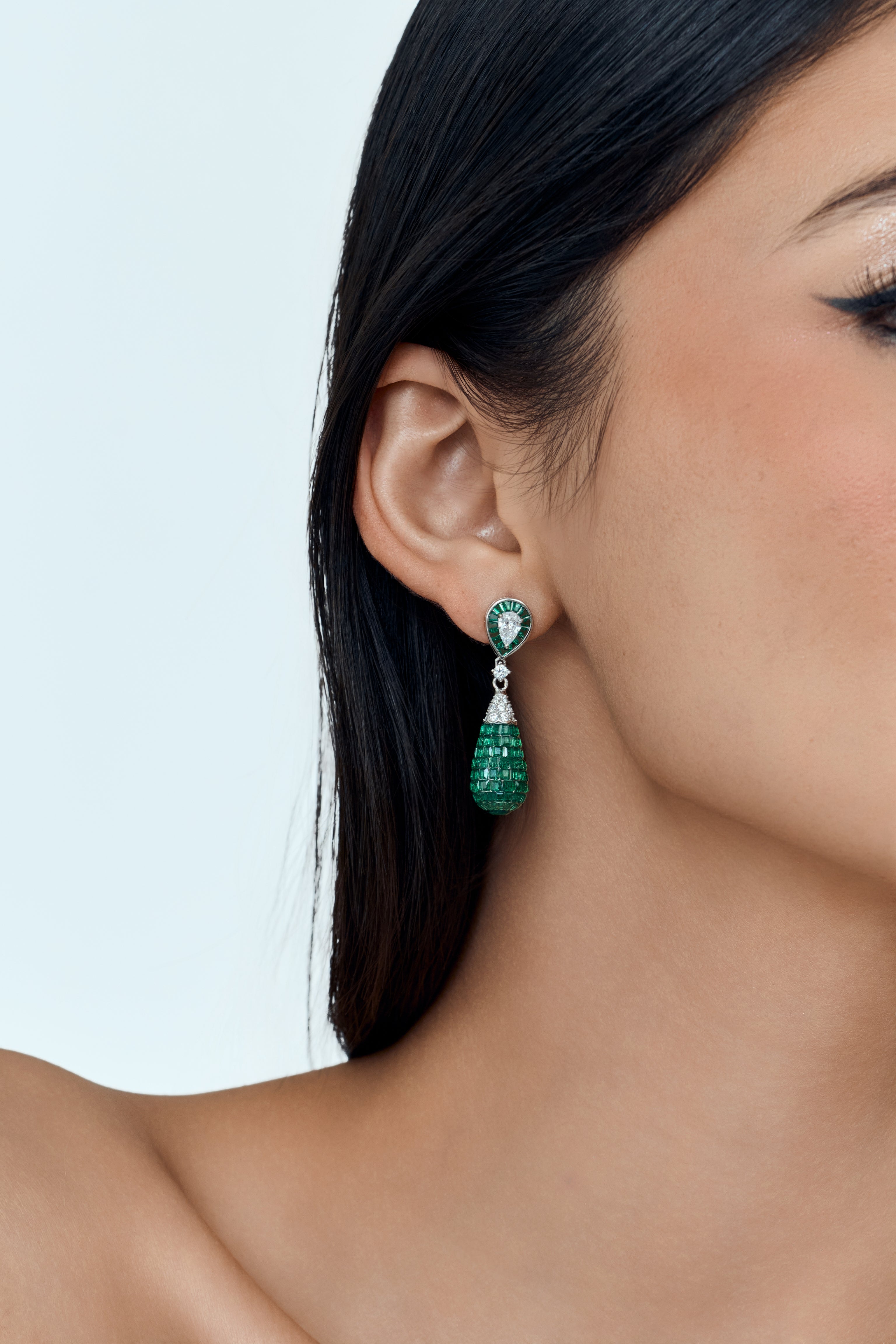 Timeless Glow Drop Earrings