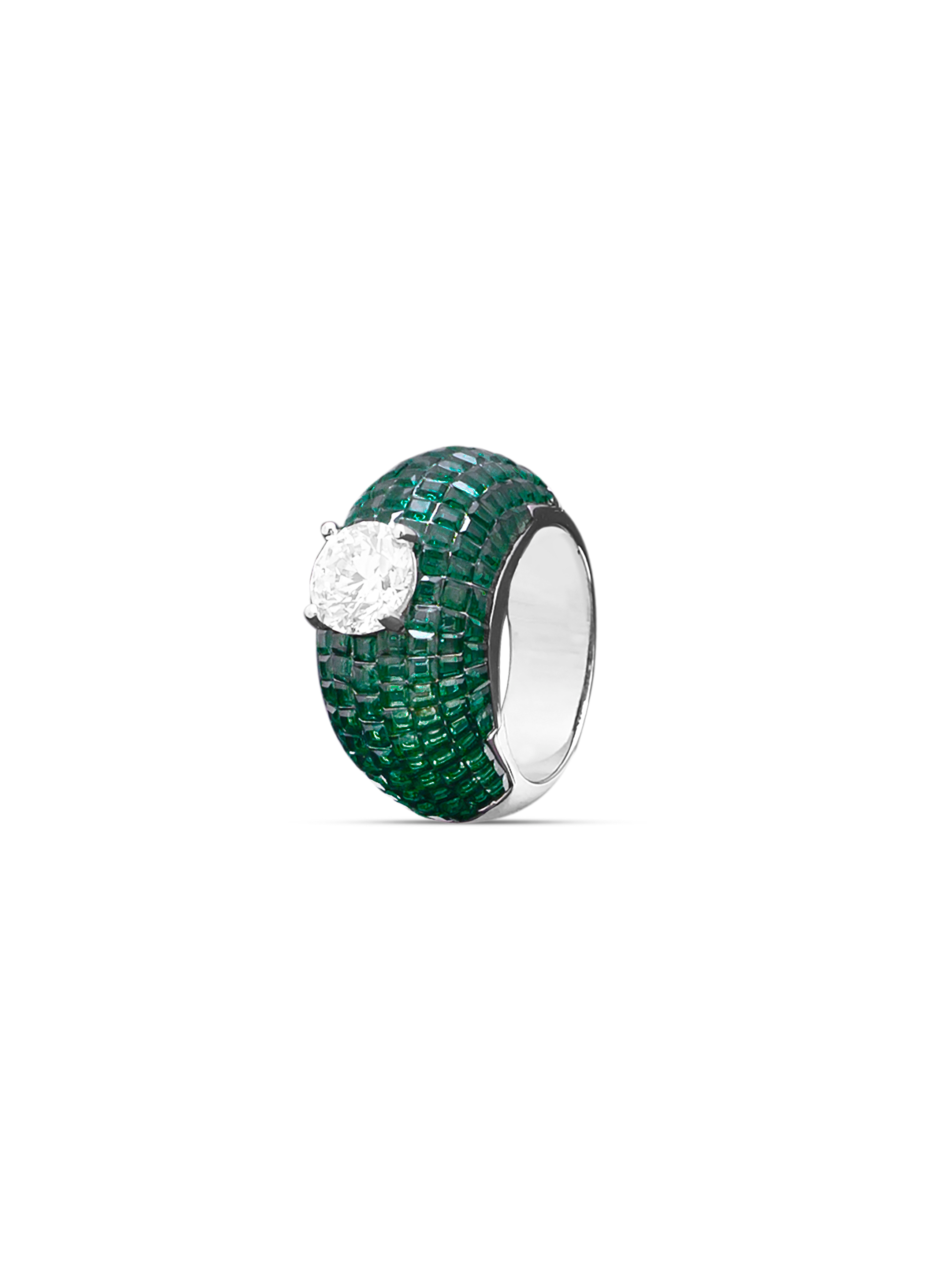 Emerald Radiance Solitaire Ring