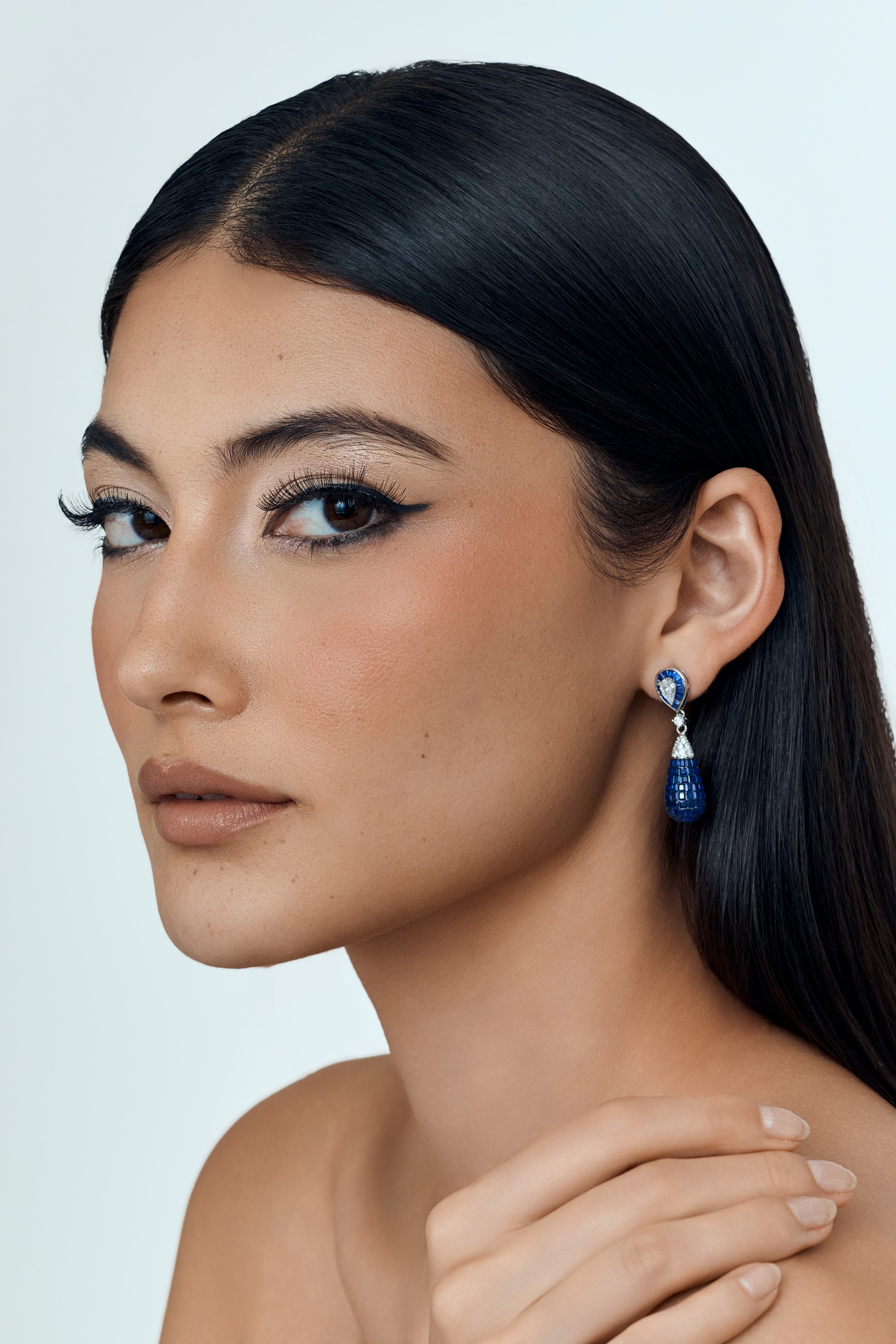 Timeless Glow Drop Earrings