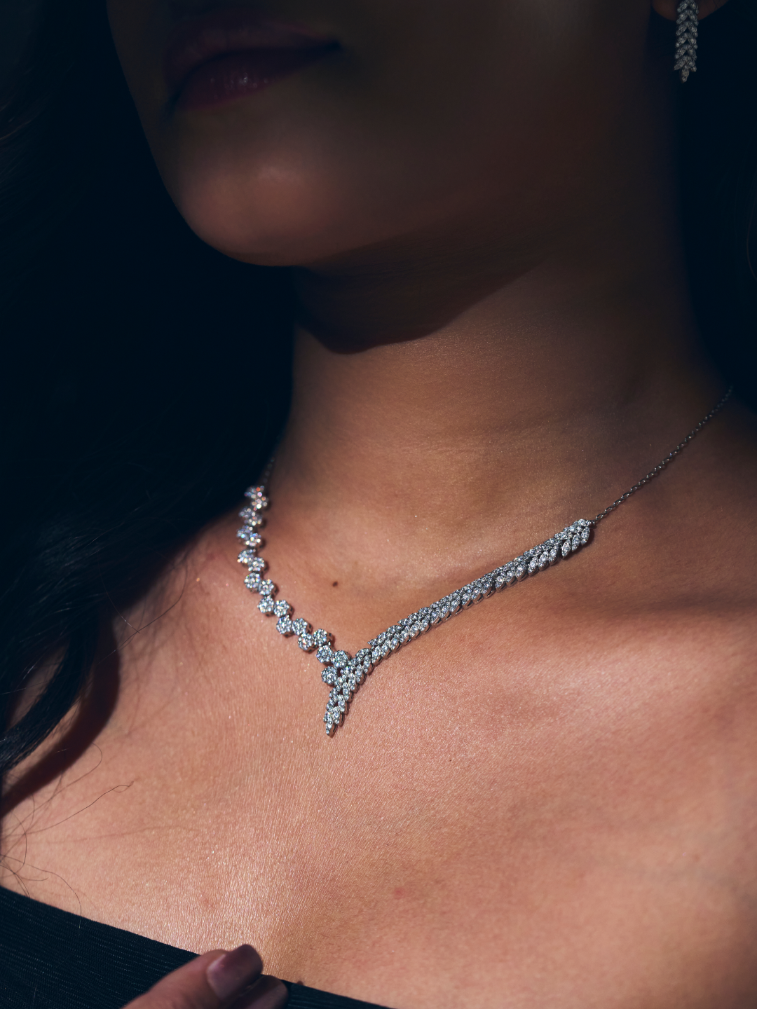 V-Shaped Silver Necklace and Earrings Set