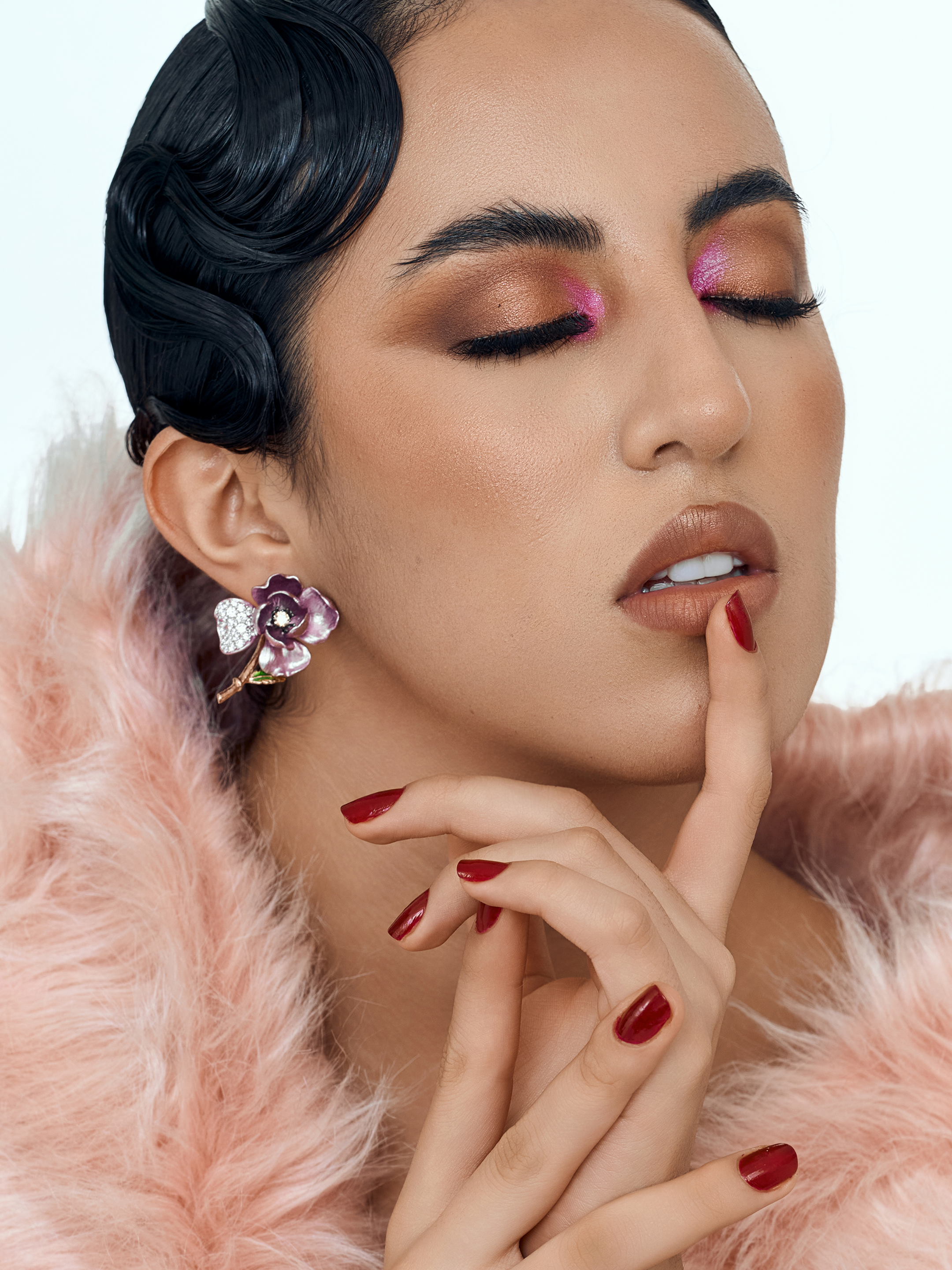 Blush Stem Bloom Earrings
