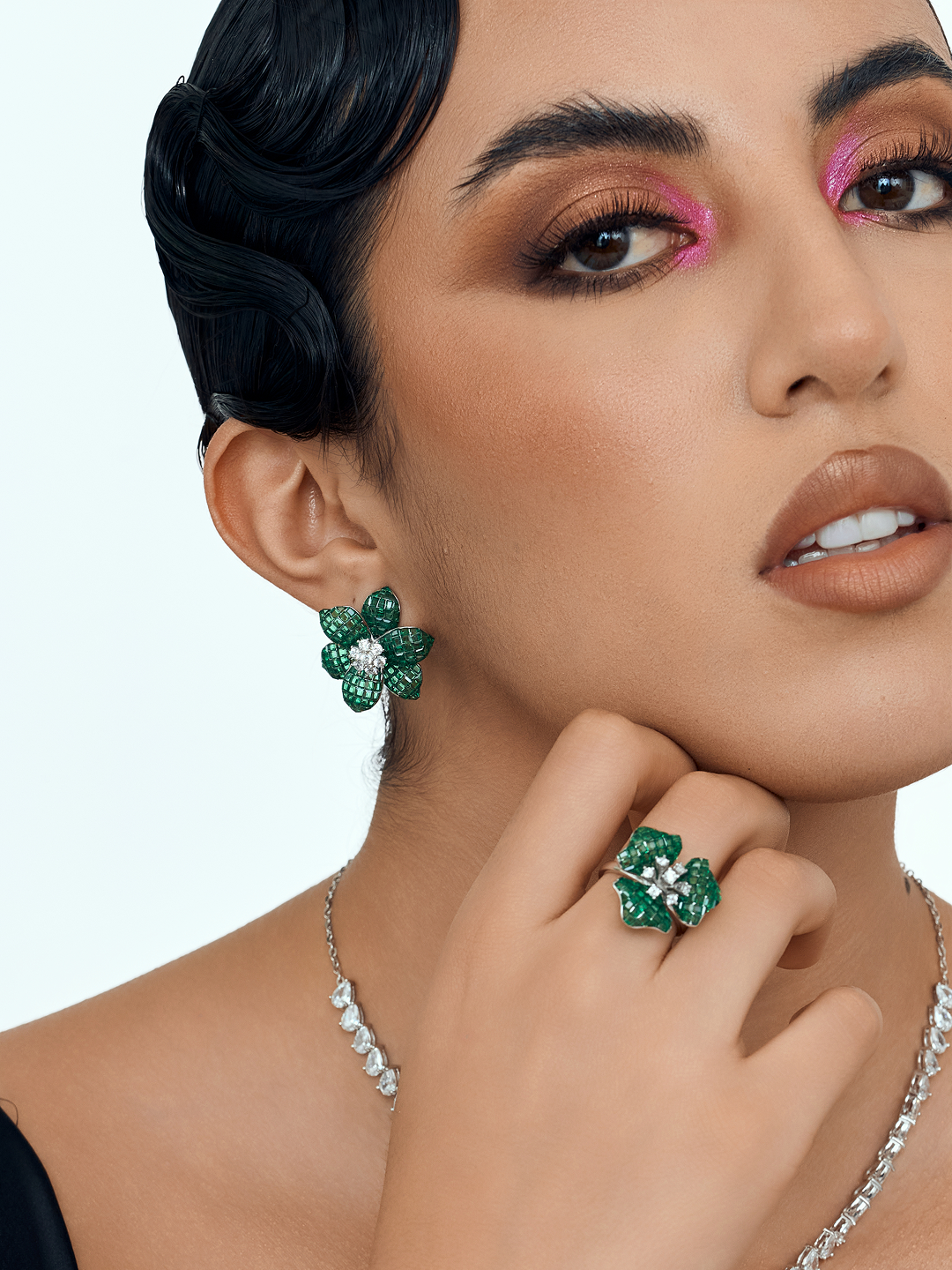 Timeless Bloom Earrings Emerald