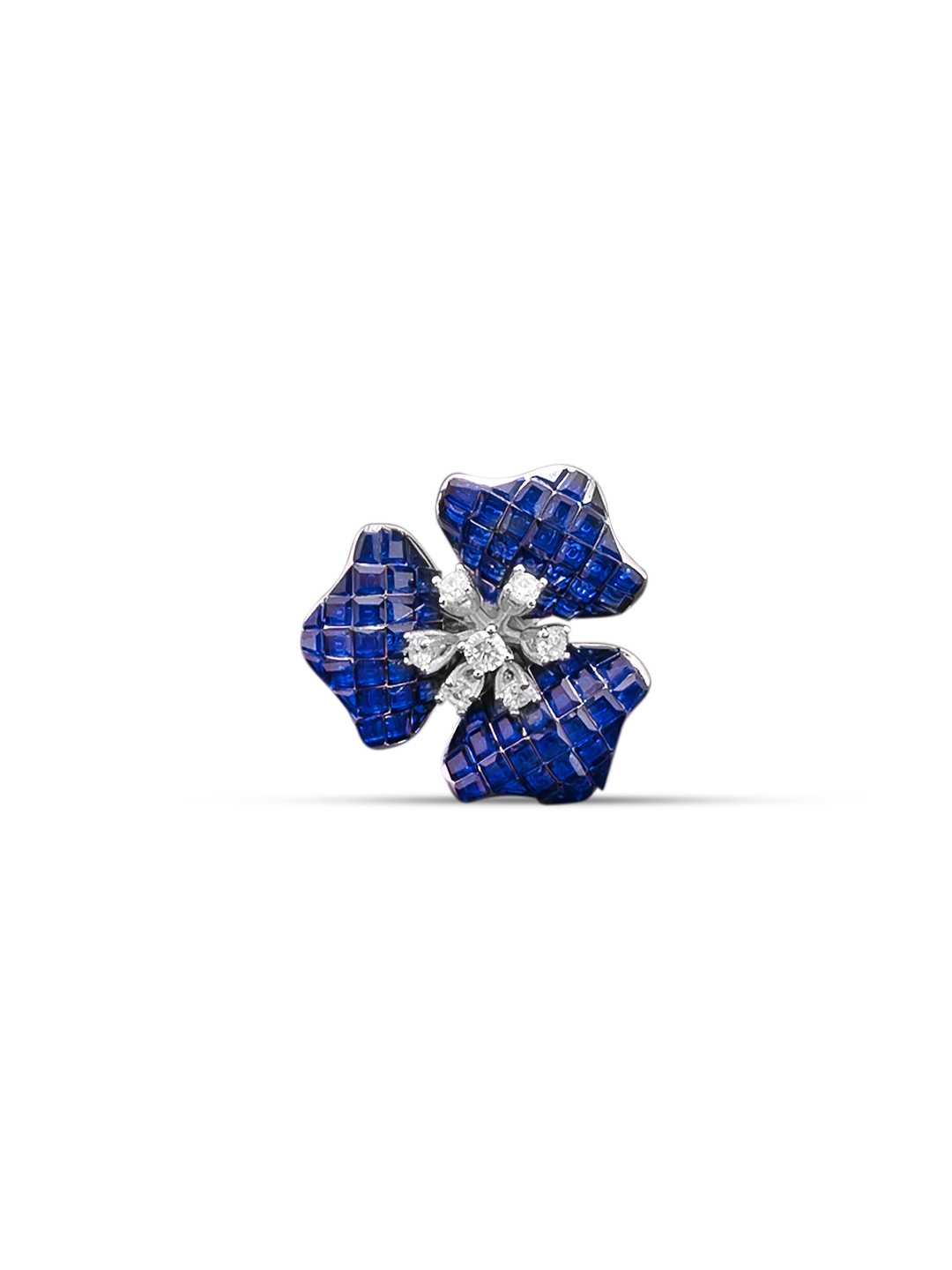 Timeless Elegance Bloom Ring Sapphire